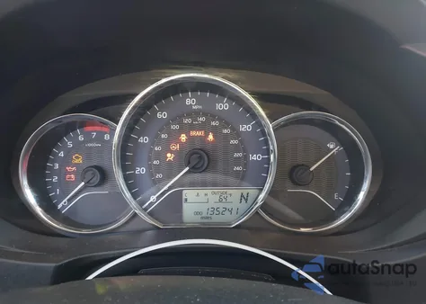 2015 Toyota Corolla Le z USA, uszkodzony, nr VIN 5YFBURHE7FP352153